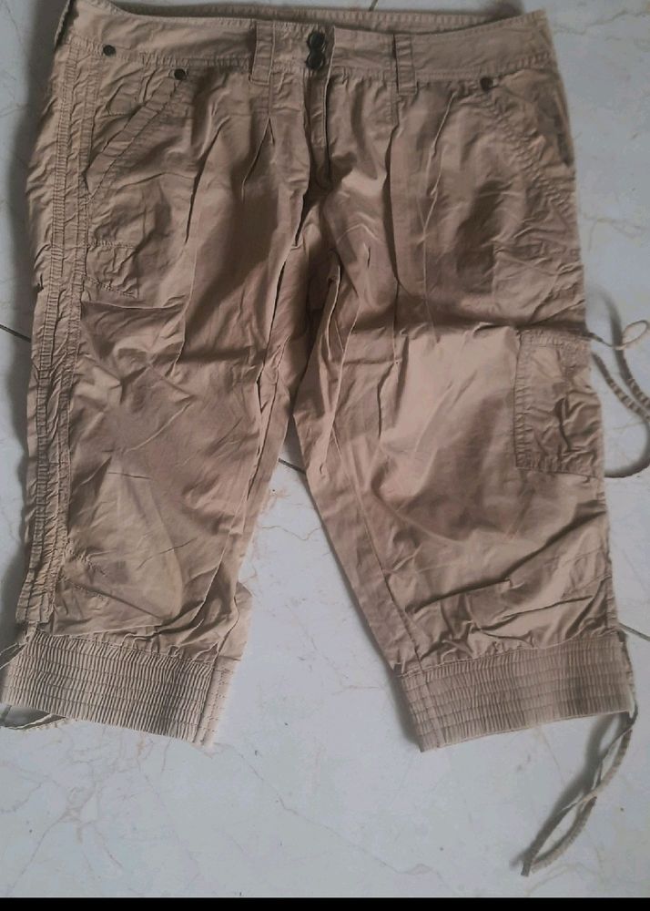 3/4rth Trousers Cream Color -ladies