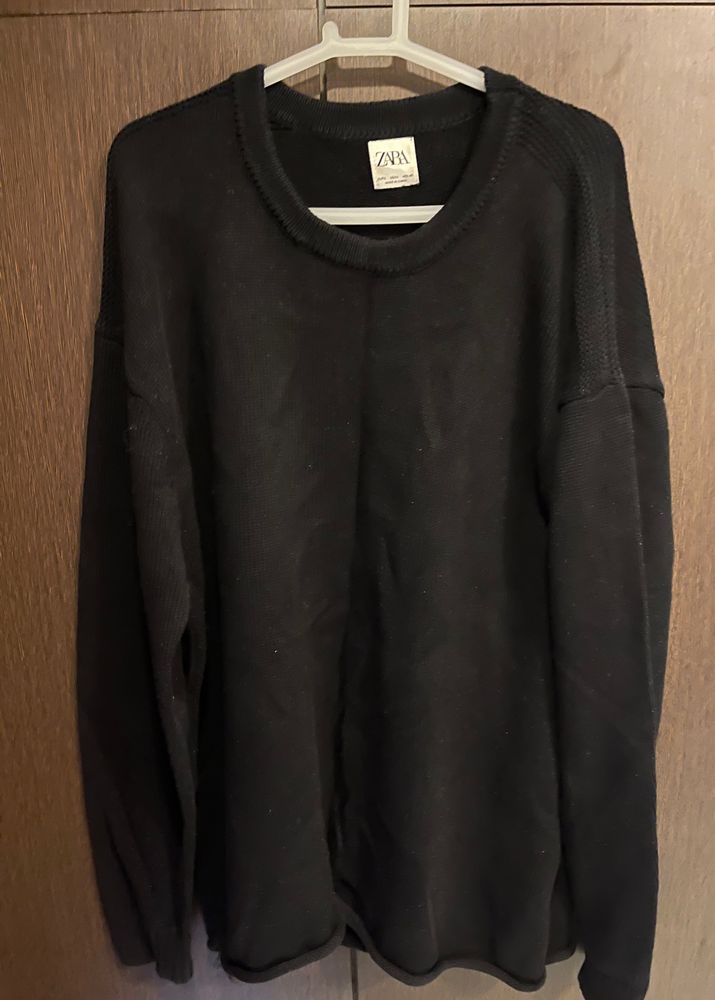 ZARA Black Sweatshirt