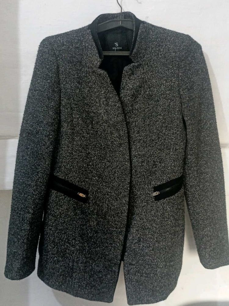 Women Black Colour Blazer