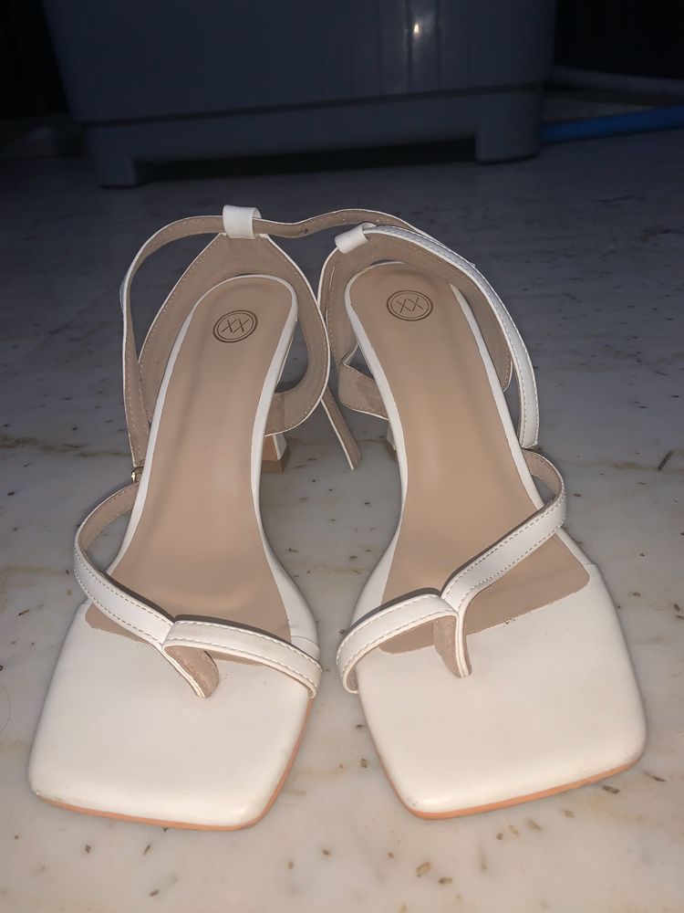 RSVP NYKAA WHITE HEELS