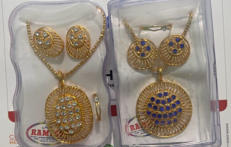 Dazzling Gold Jewelry Sets