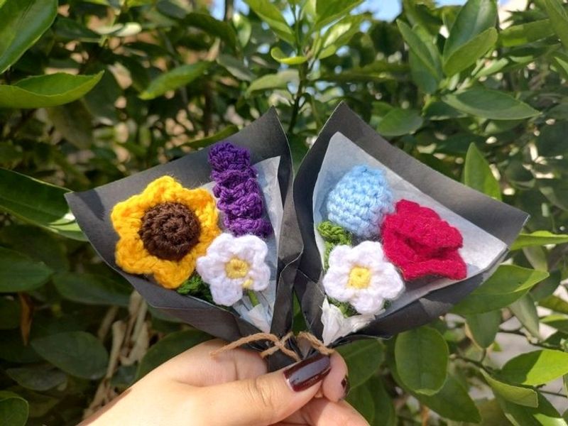 Crochet Handmade Small Flower Bouquet