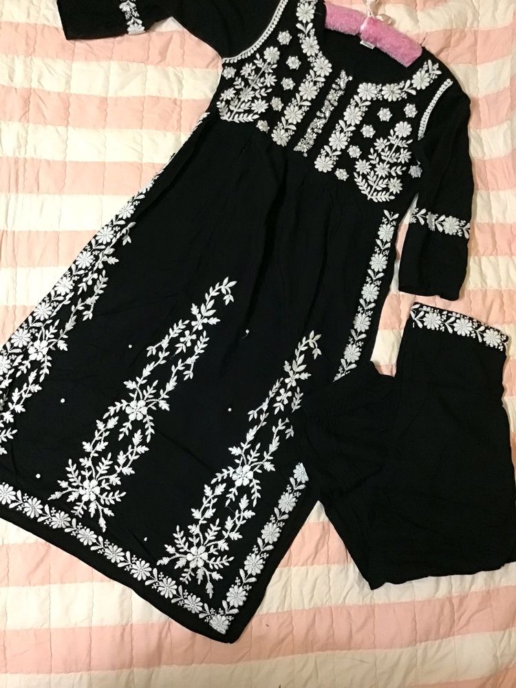 lucknowi kurti With Pant.