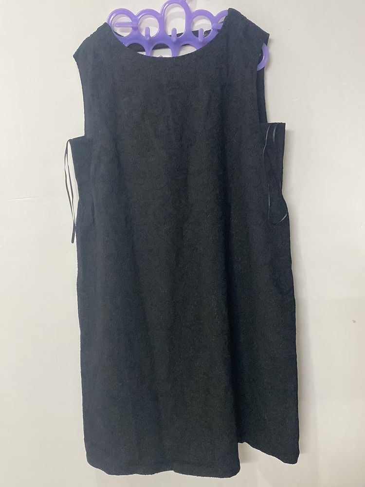 PROJECT EVE Sleeveless Shift Dress with B...