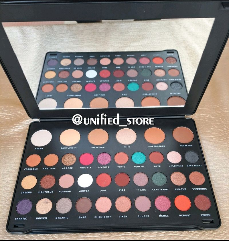 Makeup Revolution Beautiful Eyeshadow Palette