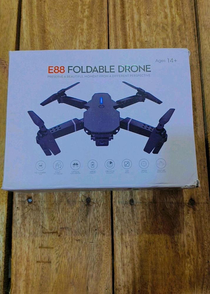 E88 FOLDABLE WIDE ANGLE 360 DRONE