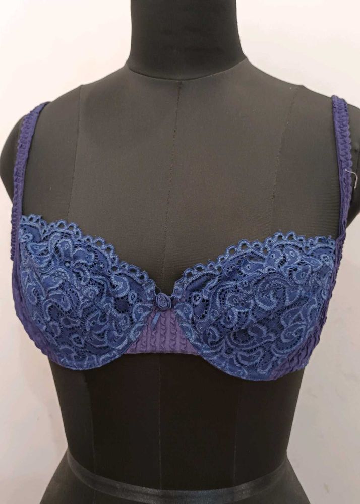 Non Padded Bra 34C