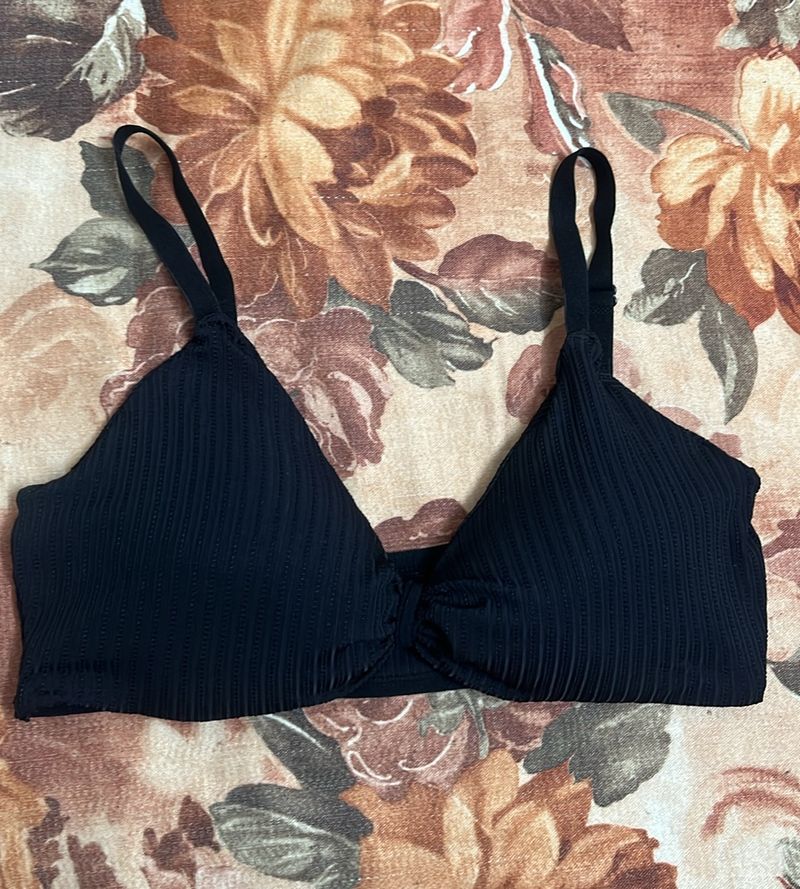 Black Sports Bra