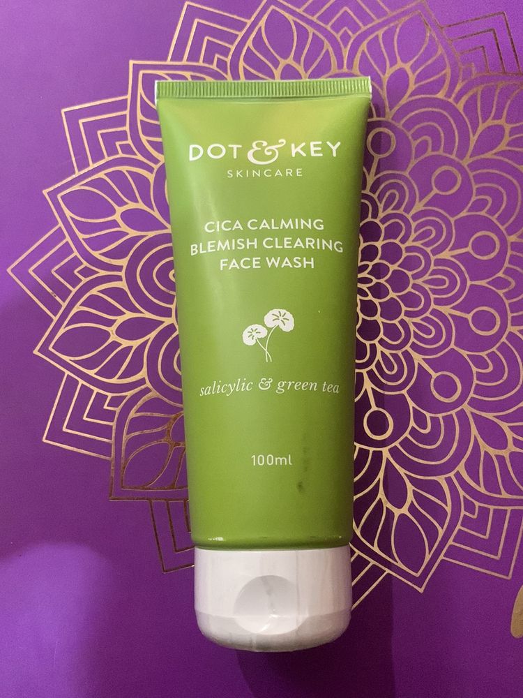 Dot & key CICA CALMING BLEMISH CLEARING FACE WASH