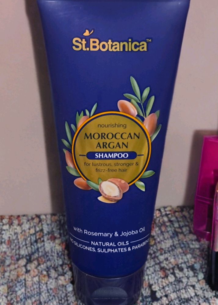 St. Botanica Moroccon Argan & Jojoba Oil Shampoo