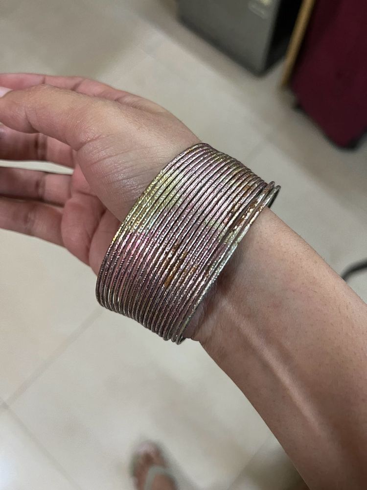 Spiral Strechable Bangles