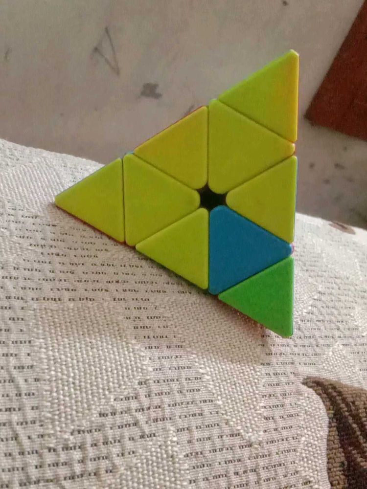 Triangle Rubic's Cube