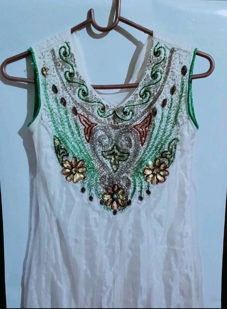 Ethnic White Frocksuit With Net Dupatta