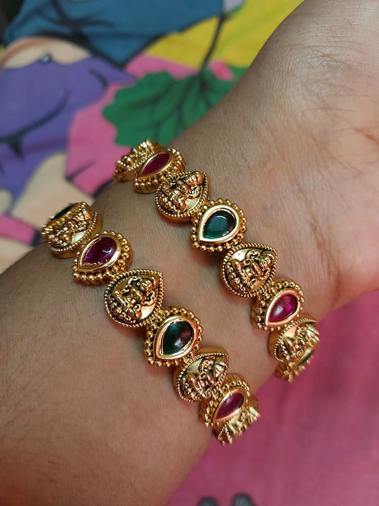 Lakshmi Bangle With Multistone. New 2.6