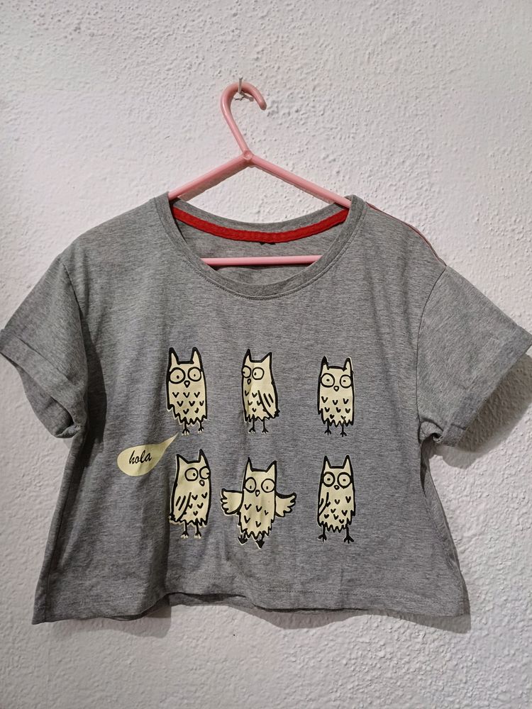 Cropped Graphic Top. Medium Size. Cute Design