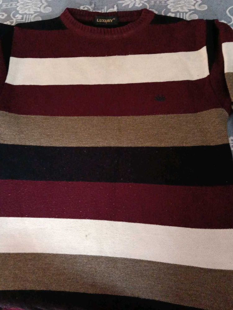 Boys Sweater Good Condition