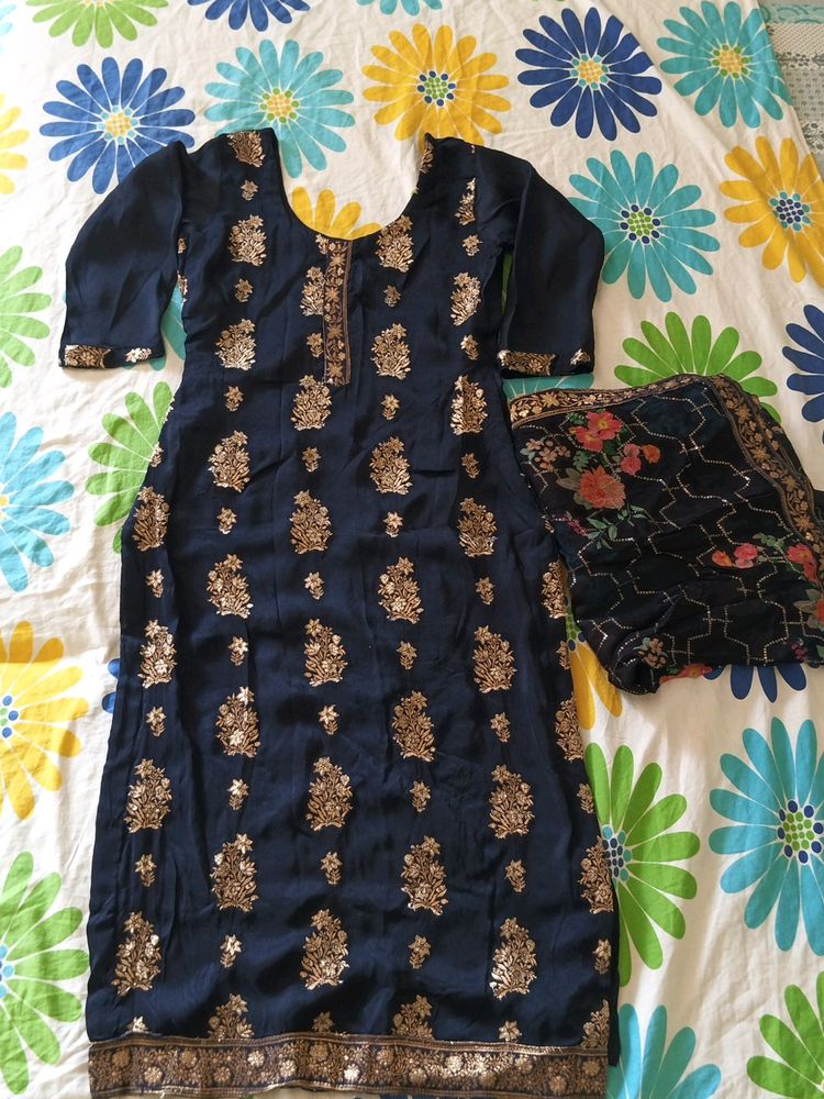 Kurti With Dupatta