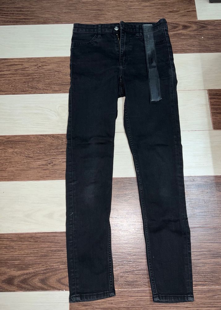 High Waisted Black H&M Jeans