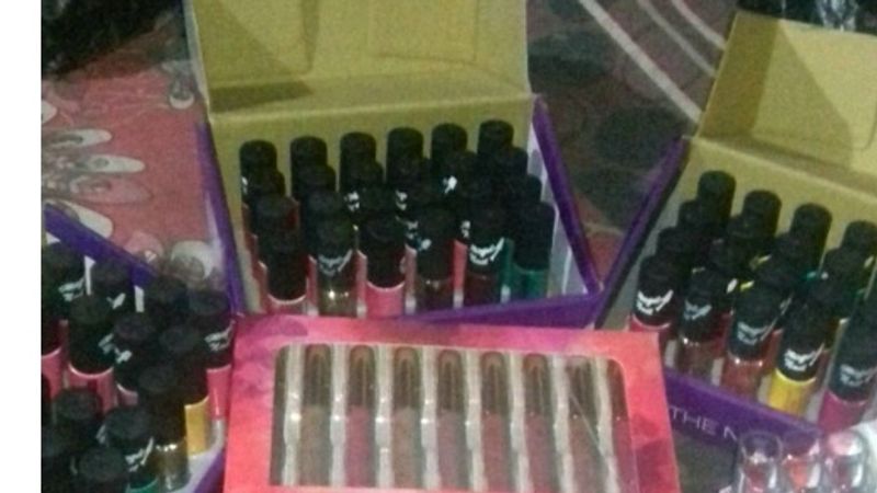 3 Box Nail Paint And Rings