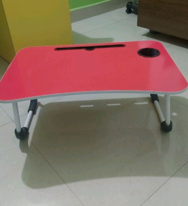 ✅🆕 Portable Table 🆕✅