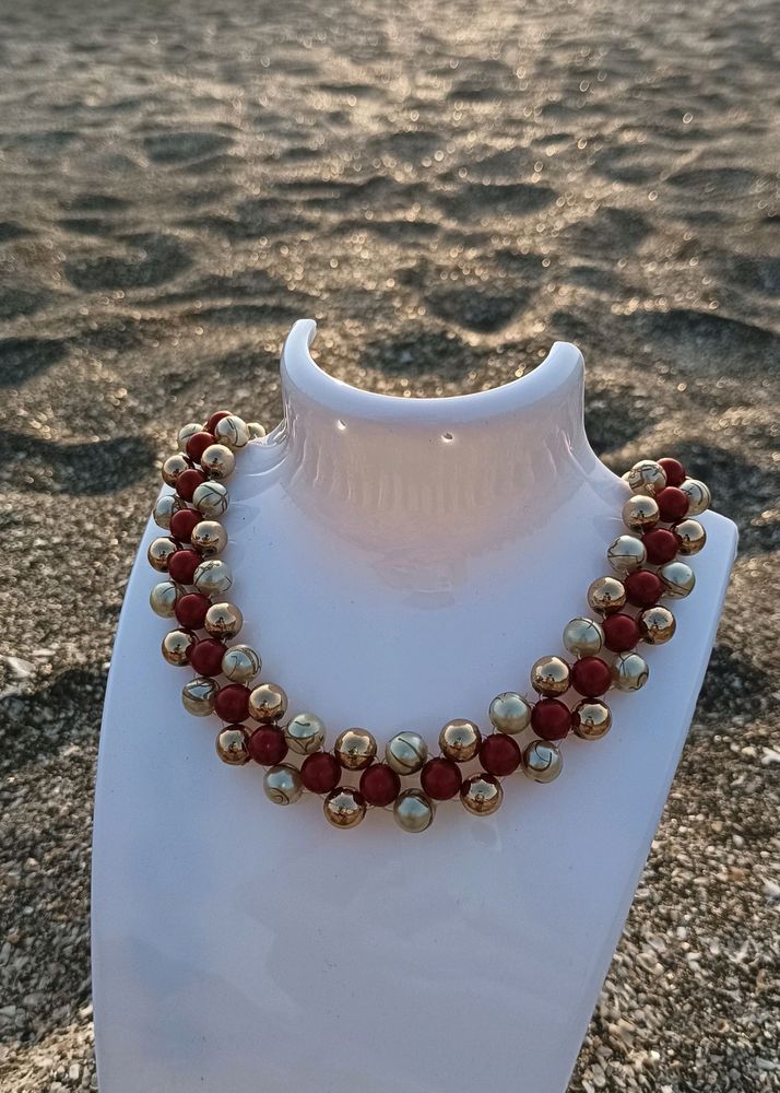 Pearl Neckpiece