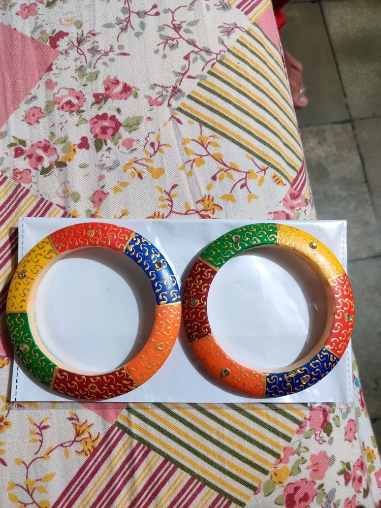 Colourful Laak Bangles