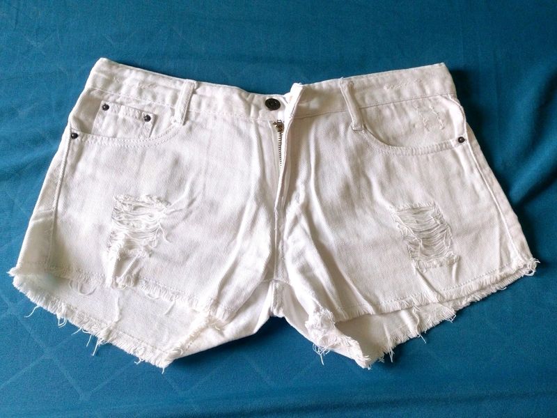 Denim Hot Pants (Waist-32 Inches)