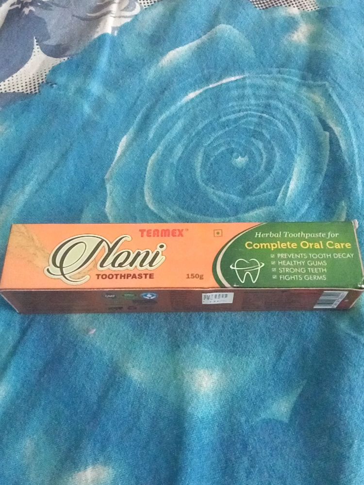 Aayurvedik Noni Toothpaste