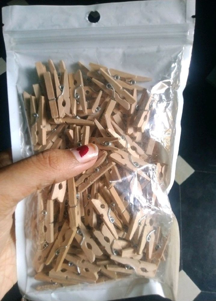1' Wooden Clips
