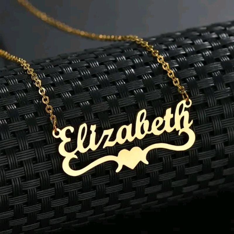 Customised Ur  Name On Locket With Chain