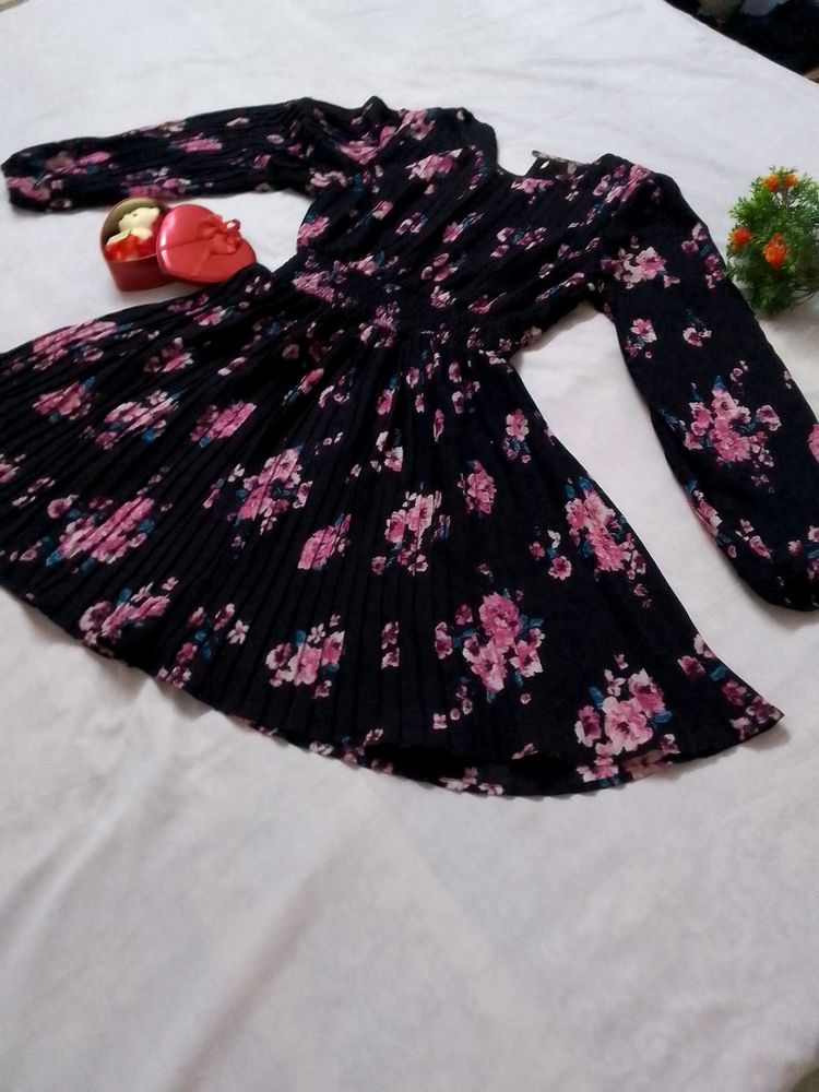 Black With Flowers Print Kurti