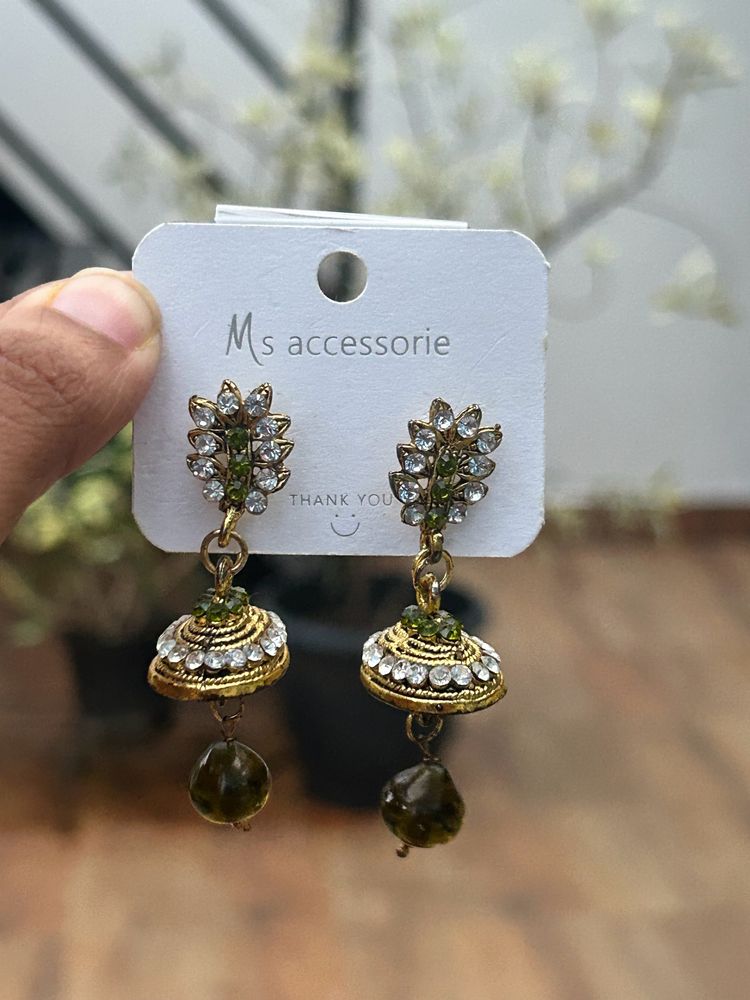 Green-gold With Wite Stones Earring (hanging)