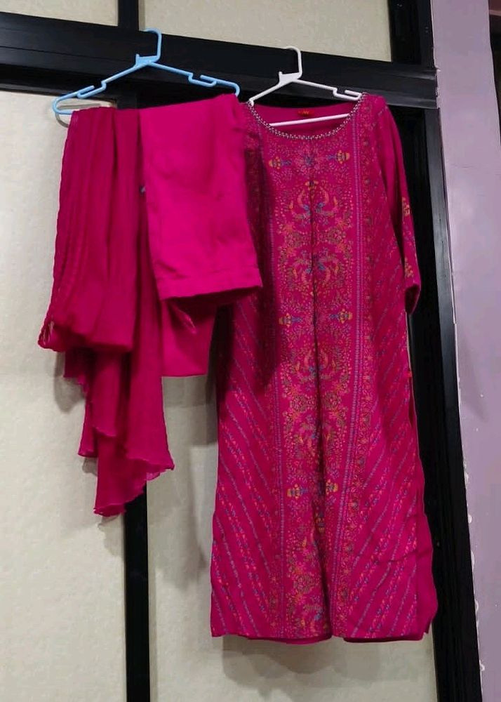 W Kurta Pant N Dupatta