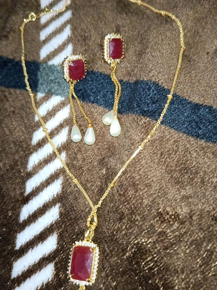 Red Ad Stone Gold Plated Set