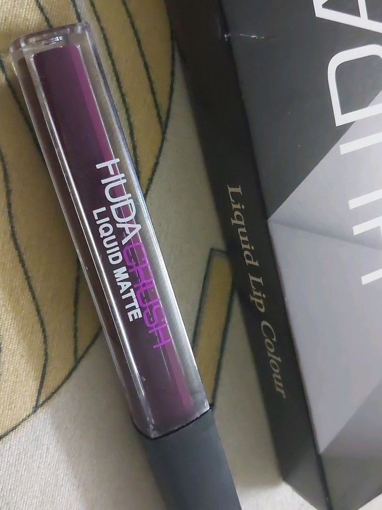 Huda Crush Liquid Lipstick 💄 😍