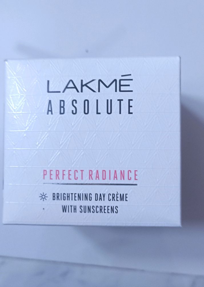 Lakme Absolute Radiance