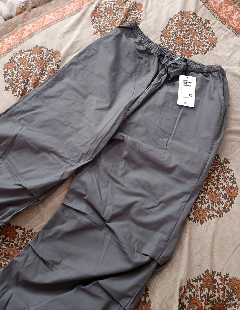 NEWME Cargo Pants Oversized