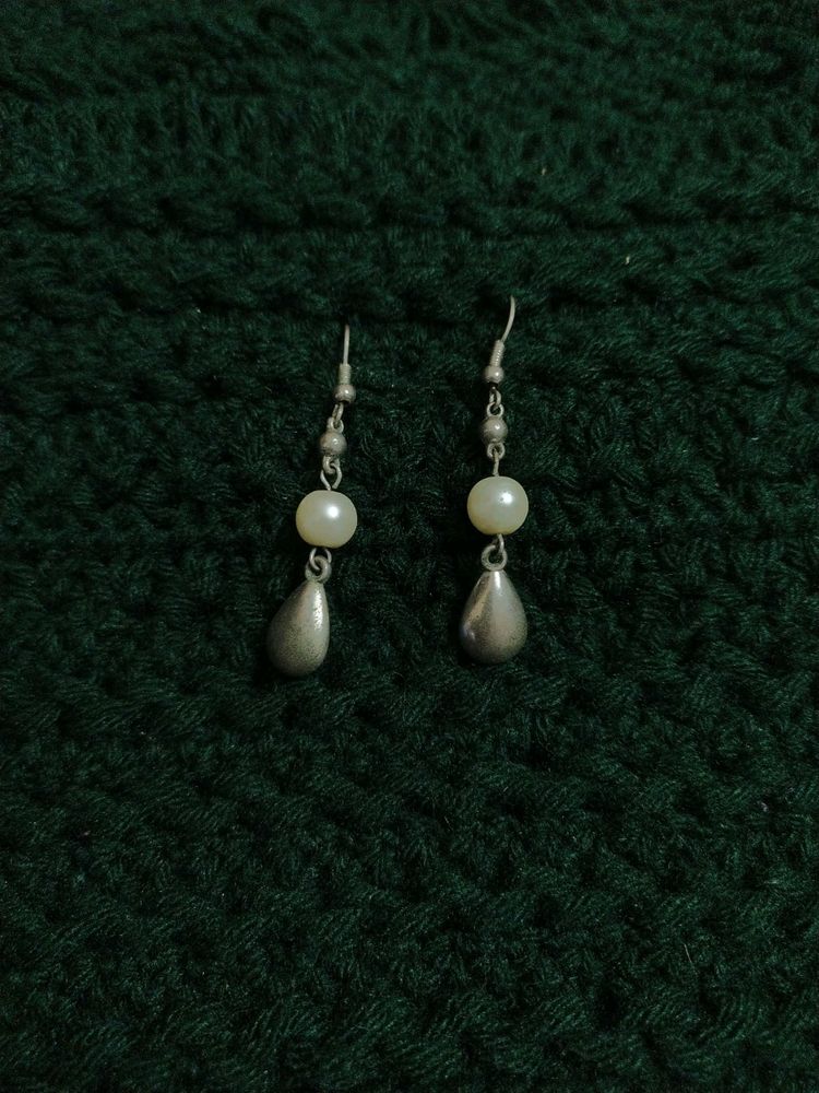 Pearl Drop Earrings