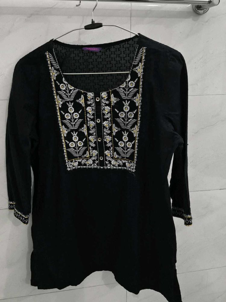 Short Black Kurti