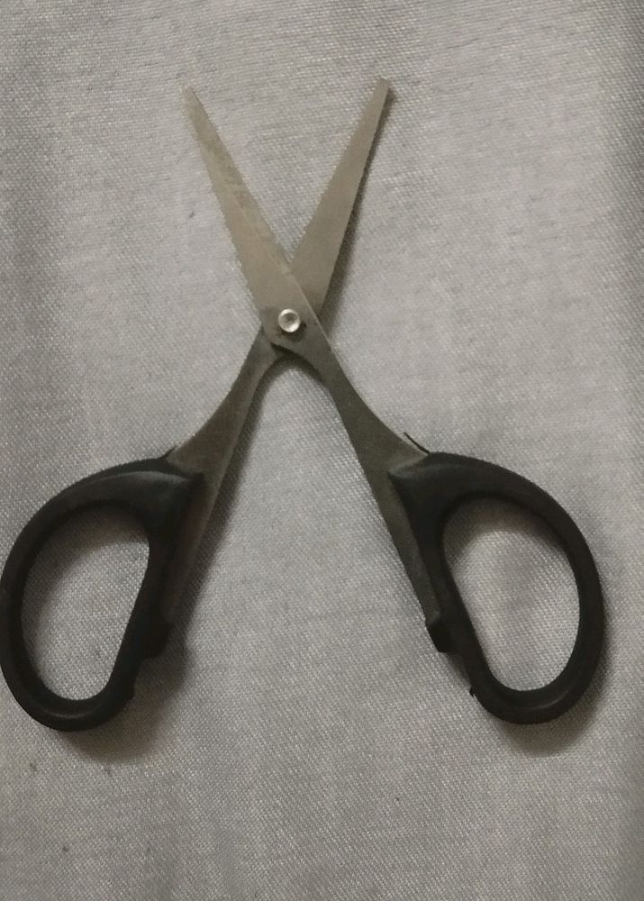 INDRICO Stainless Steel Scissors With Plastic Hand