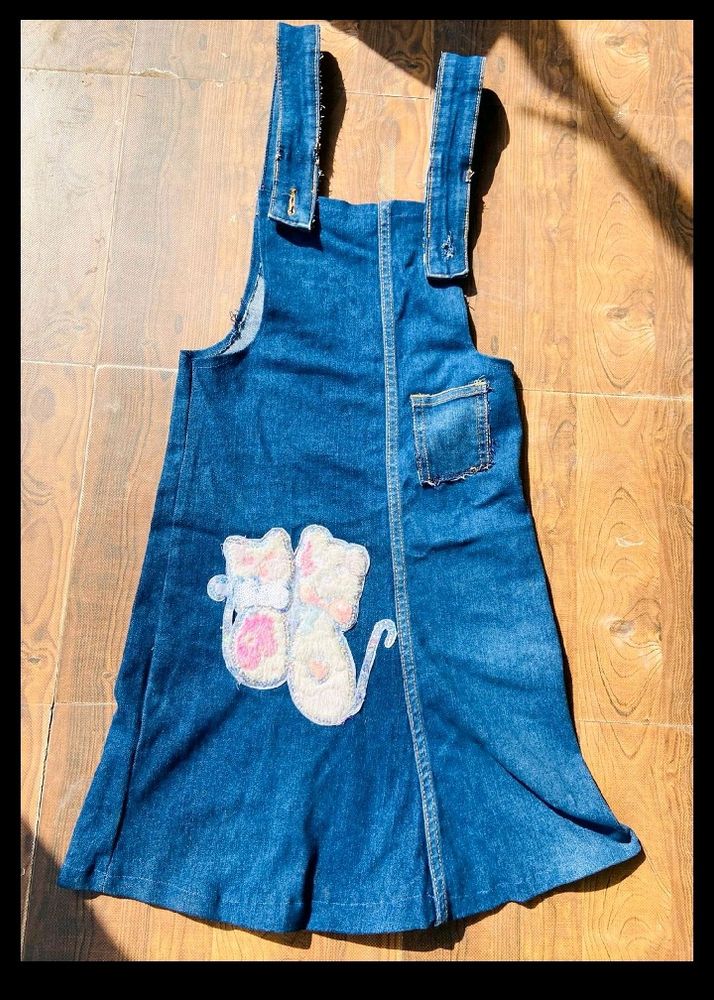 Xs Cute Dungaree 😍😍😍