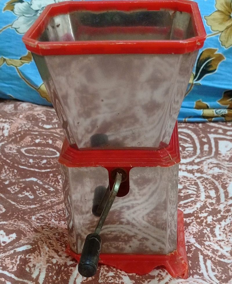 Veg Cutter With Free Oil Jar