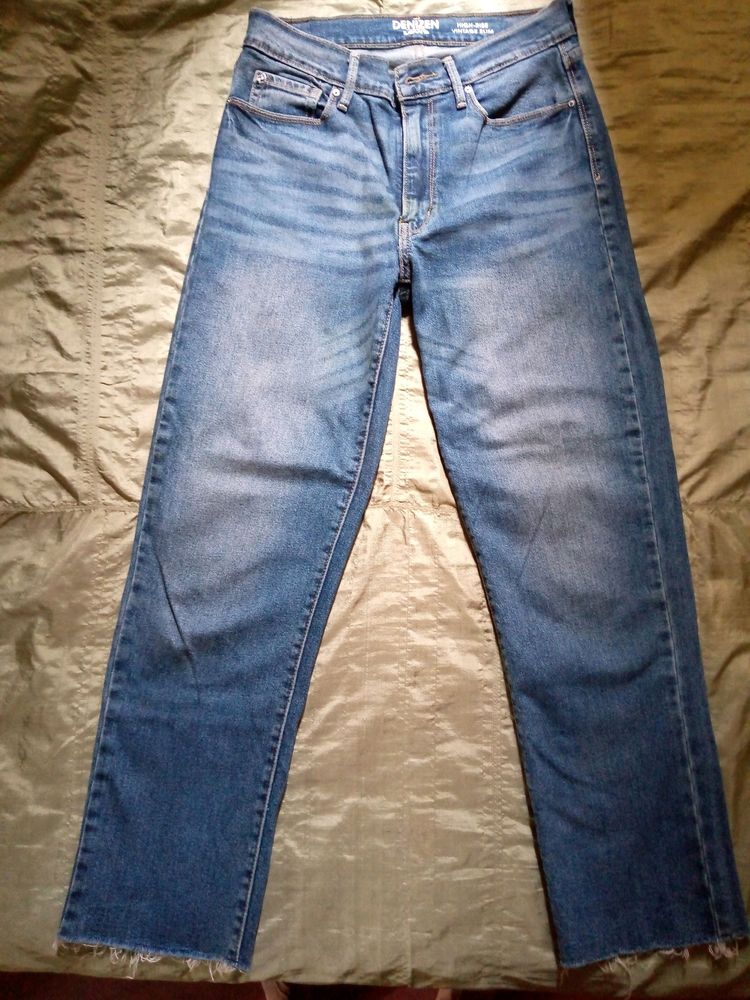 Levis Women Jeans