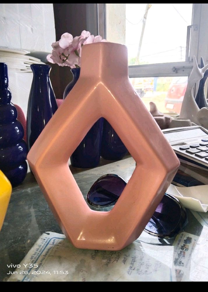 2 Beautiful Hexagon Vase