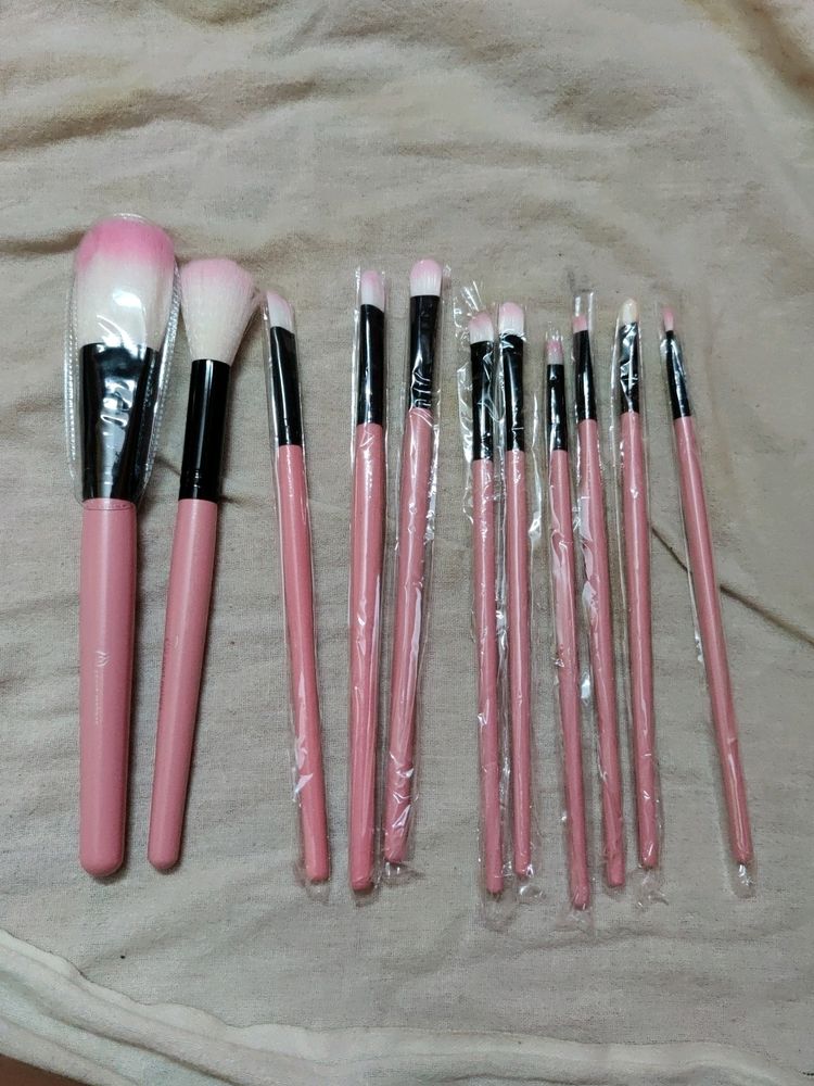 Makeup Brushes