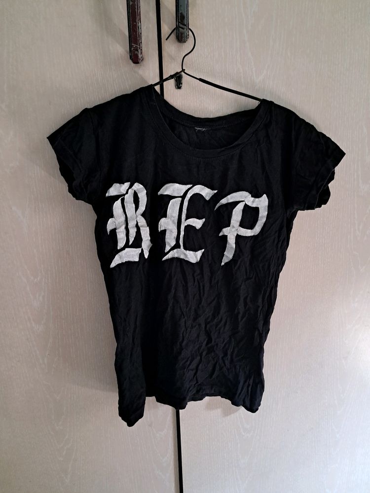 Hand painted Taylor Swift Reputation Tshirt