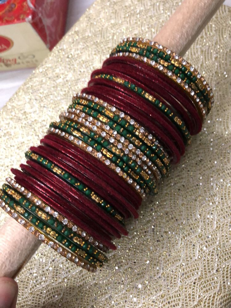 BANGLES SET