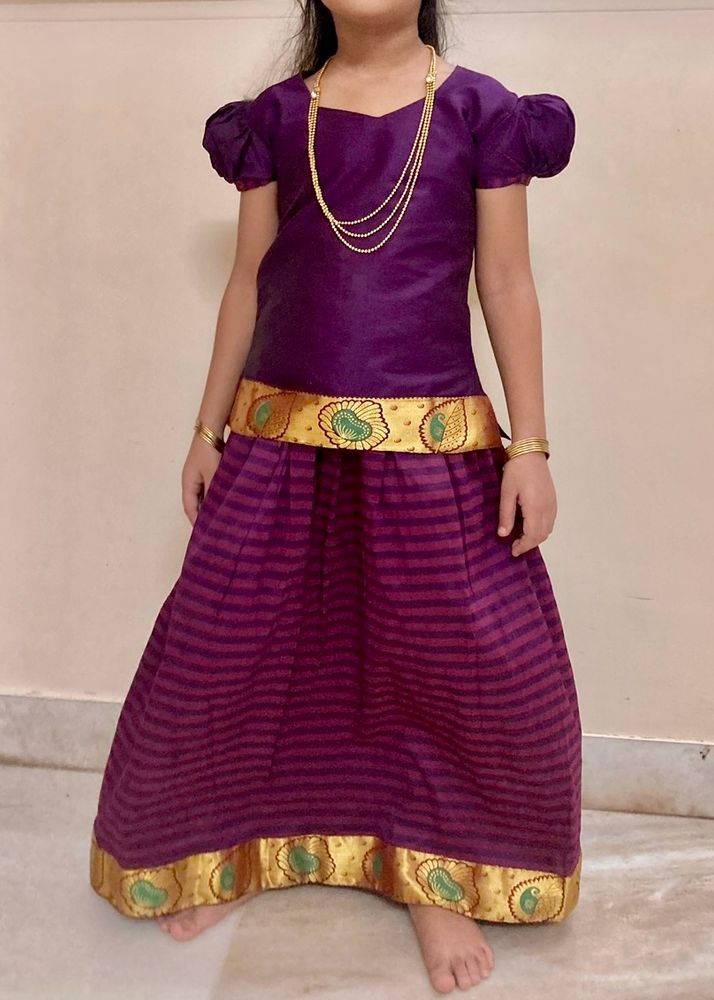 Pattu pavada Lehenga(6-7 Years)