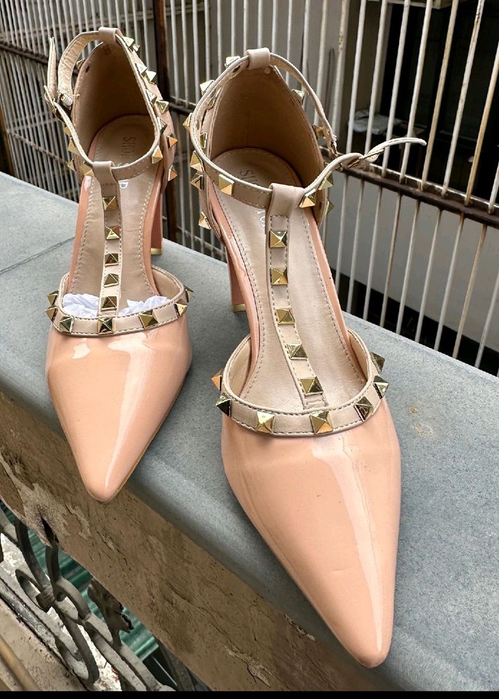 Peach Pointed Toe Heels