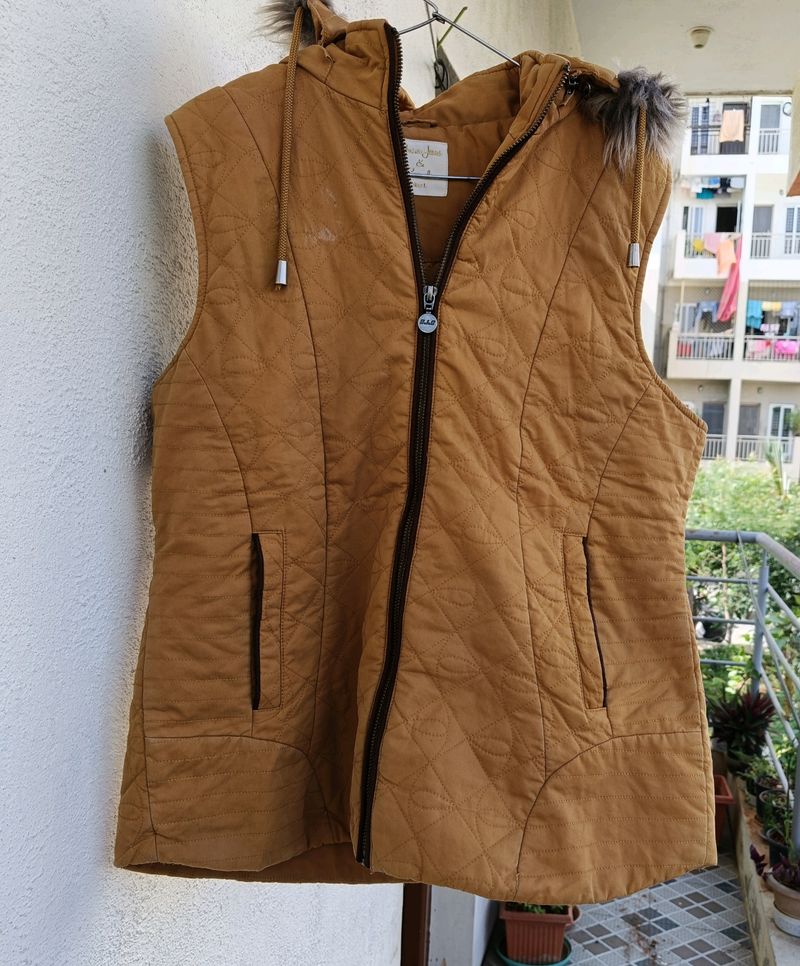 Women's Jacket With Detachable Cap